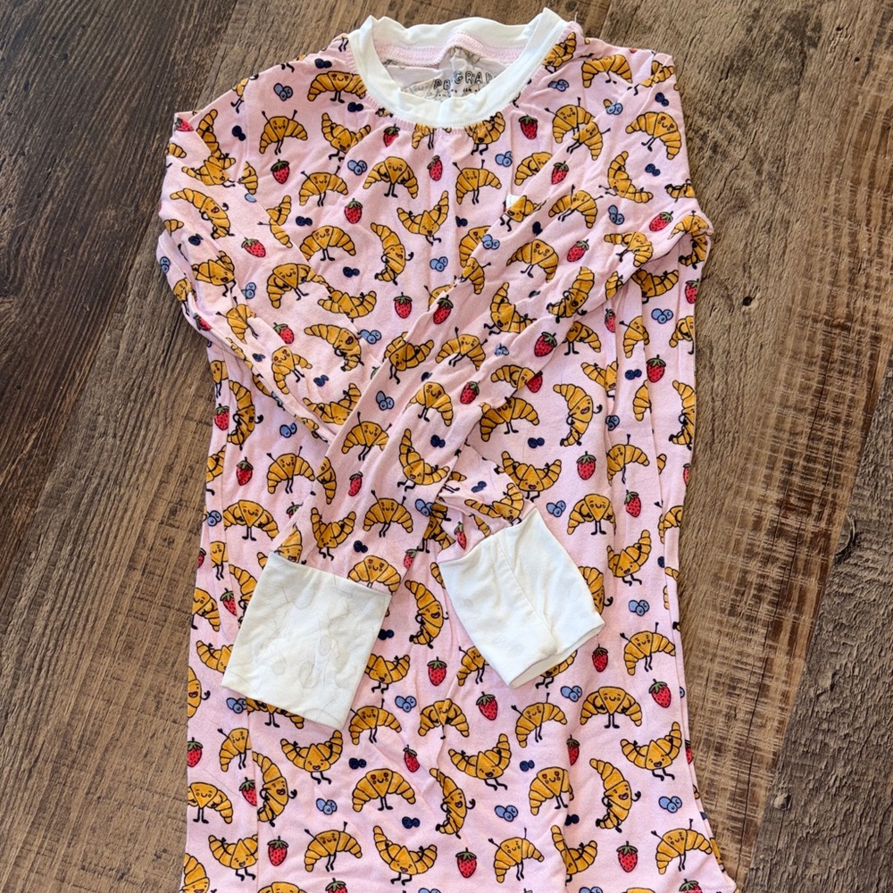 Pink Croissant Print Kids Pajamas